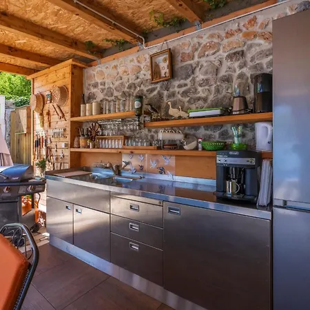 Prázdninový dům Greenhouse Adria Mit Grosser Terrasse Und Pool By Interhome *