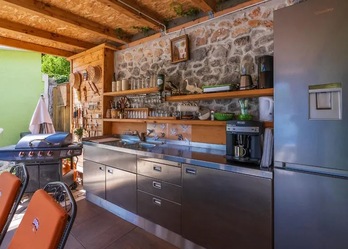 Prázdninový dům Greenhouse Adria Mit Grosser Terrasse Und Pool By Interhome *