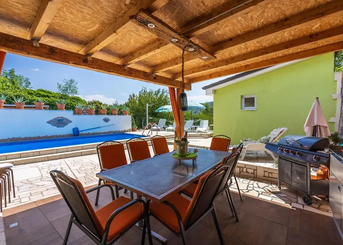 Greenhouse Adria Mit Grosser Terrasse Und Pool By Interhome *