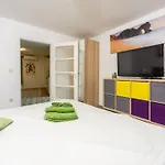 Greenhouse Adria Mit Grosser Terrasse Und Pool By Interhome * Bribir (Primorje-Gorski Kotar)