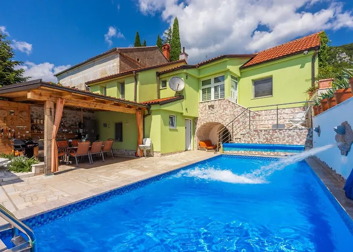 Greenhouse Adria Mit Grosser Terrasse Und Pool By Interhome Bribir (Primorje-Gorski Kotar)