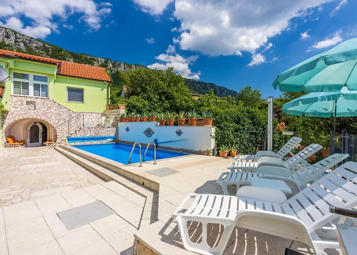 Holiday home Greenhouse Adria Mit Grosser Terrasse Und Pool By Interhome *