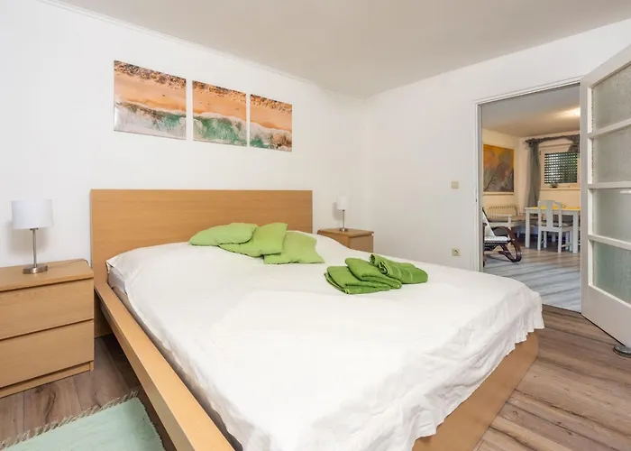 Greenhouse Adria Mit Grosser Terrasse Und Pool By Interhome Holiday home *